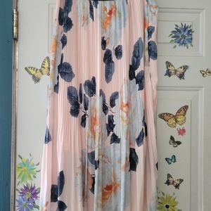 Floral pleated skirt size med